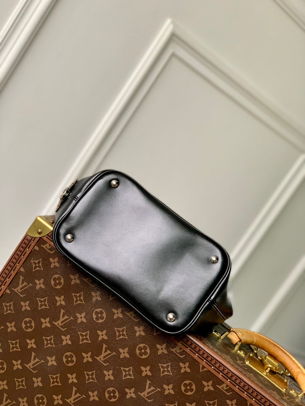 LOUIS VUITTON NO WAY VIBE HANDBAG 22.5 IN BLACK LAMBSKIN SILVER HARDWARE