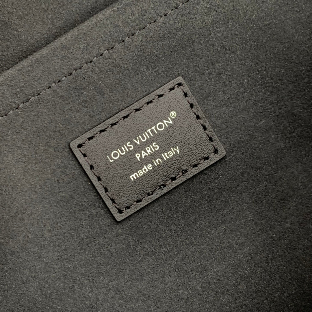 LOUIS VUITTON SPEEDY CARGO VIBE 28 IN BLACK LAMBSKIN MONOGRAM LOGO TAG