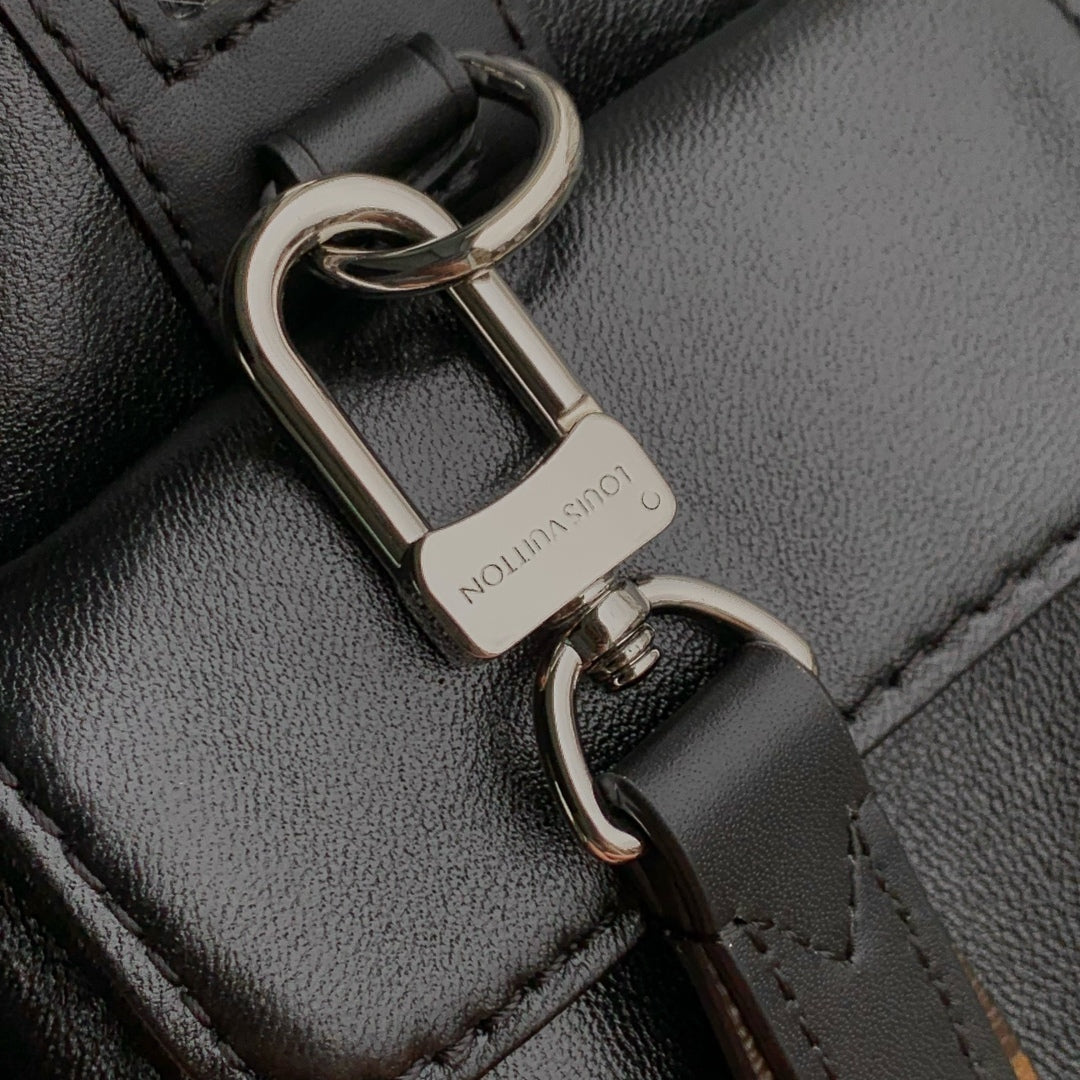 LOUIS VUITTON SPEEDY CARGO VIBE 28 IN BLACK LAMBSKIN MONOGRAM LOGO TAG