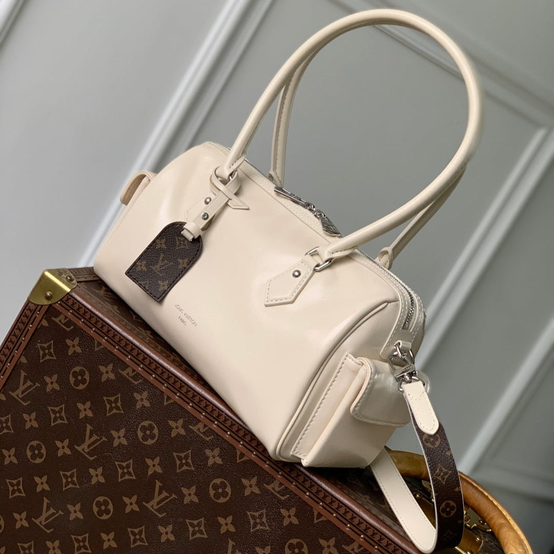 LOUIS VUITTON SPEEDY CARGO VIBE 28 IN VANILLE LAMBSKIN MONOGRAM LOGO TAG