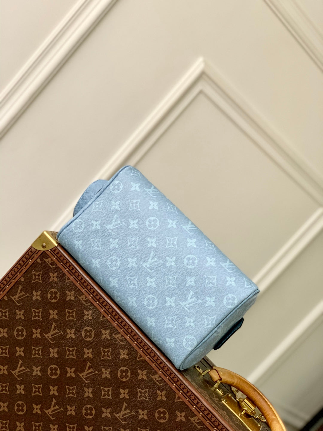 LOUIS VUITTON DOPP KIT 28 IN BLUE MONOGRAM COATED CANVAS