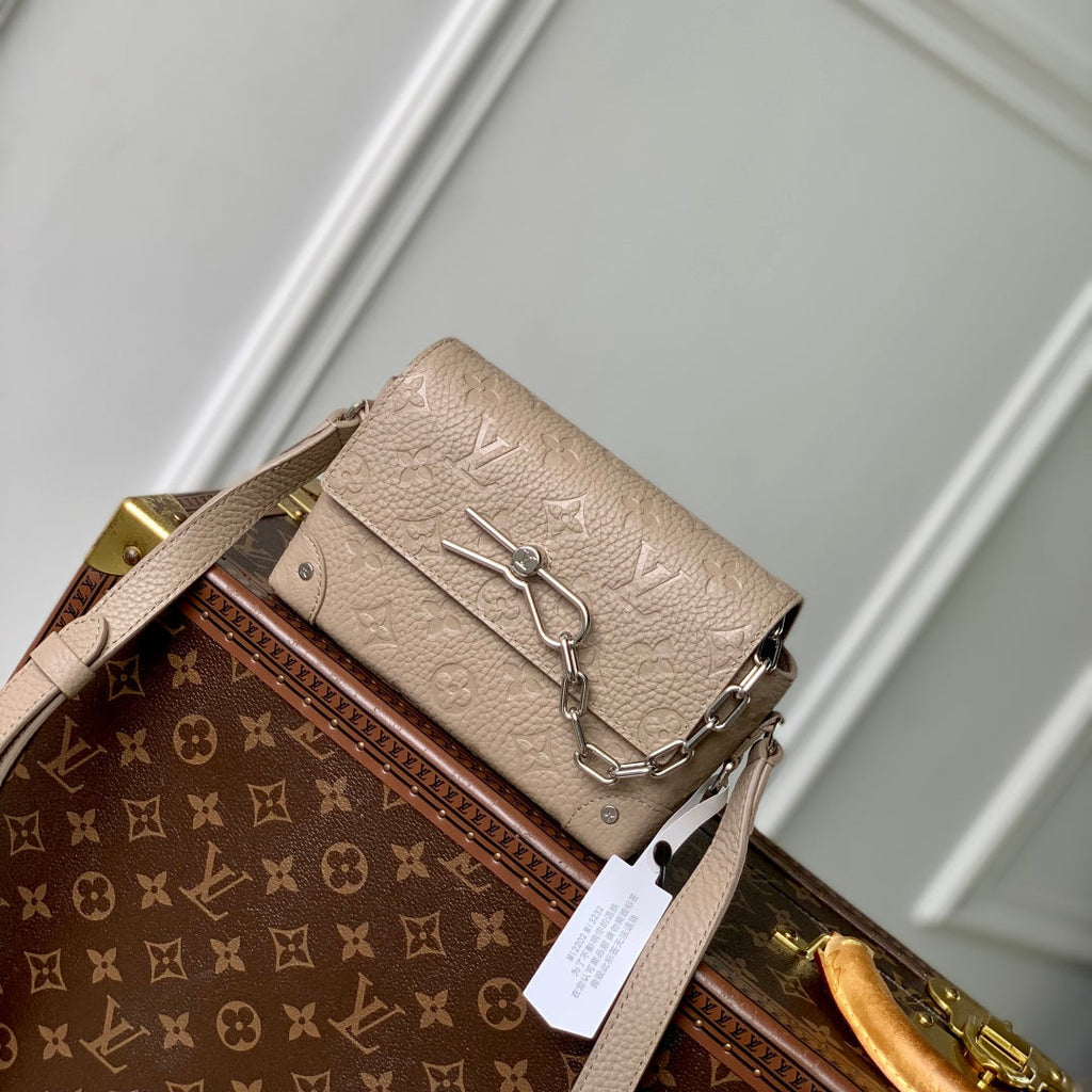 LOUIS VUITTON STEAMER WEARABLE WALLET 18 IN LIGHT BROWN MONOGRAM TAURILLON CALFSKIN