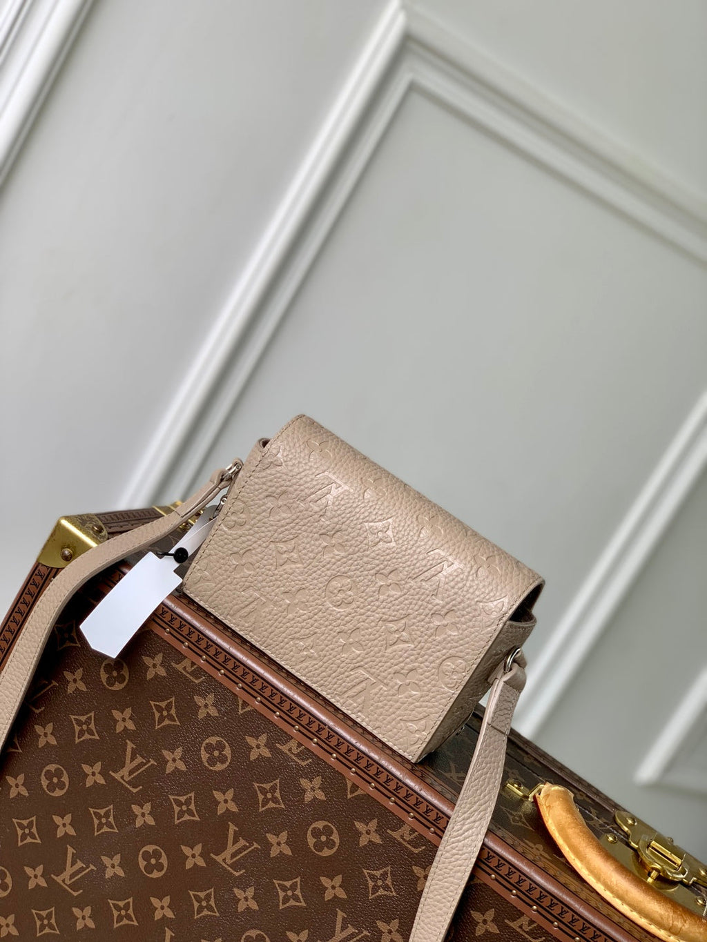 LOUIS VUITTON STEAMER WEARABLE WALLET 18 IN LIGHT BROWN MONOGRAM TAURILLON CALFSKIN