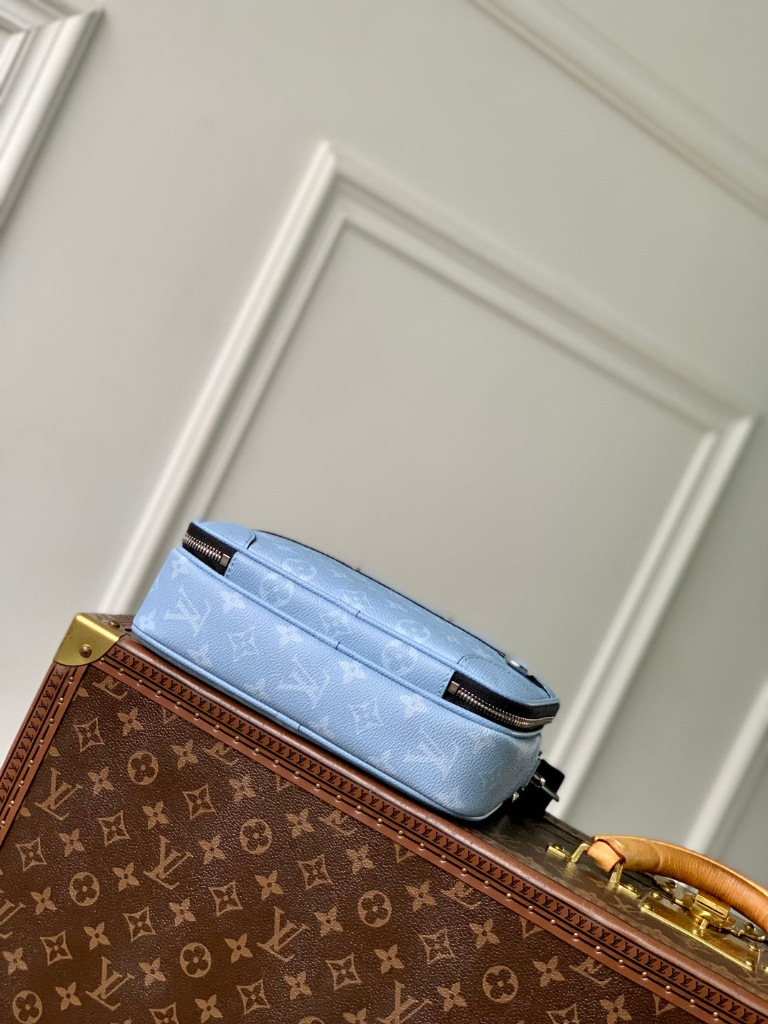 LOUIS VUITTON ALPHA MESSENGER 24 IN BLUE MONOGRAM COATED CANVAS AND CALFSKIN