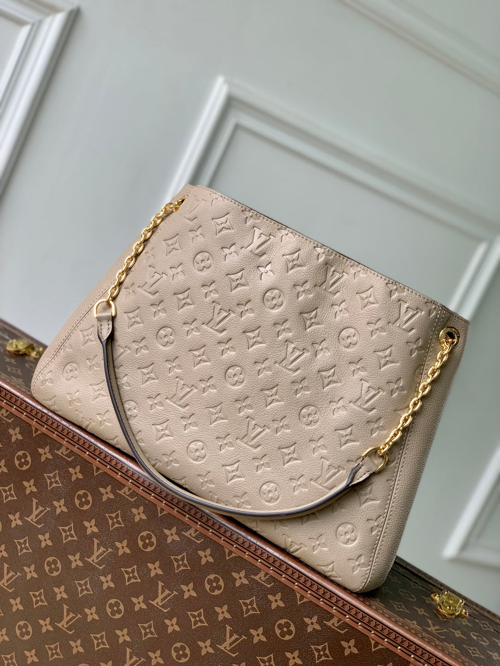LOUIS VUITTON ANYTIME MM 42 IN TOURTERELLE GRAY MONOGRAM EMPREINTE CALFSKIN GOLD HARDWARE