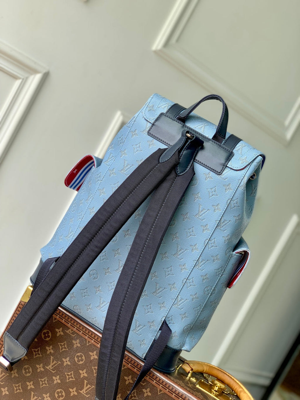 LOUIS VUITTON CHRISTOPHER MM BACKPACK 44 IN SKY BLUE MONOGRAM HERITAGE CANVAS BLACK CALFSKIN