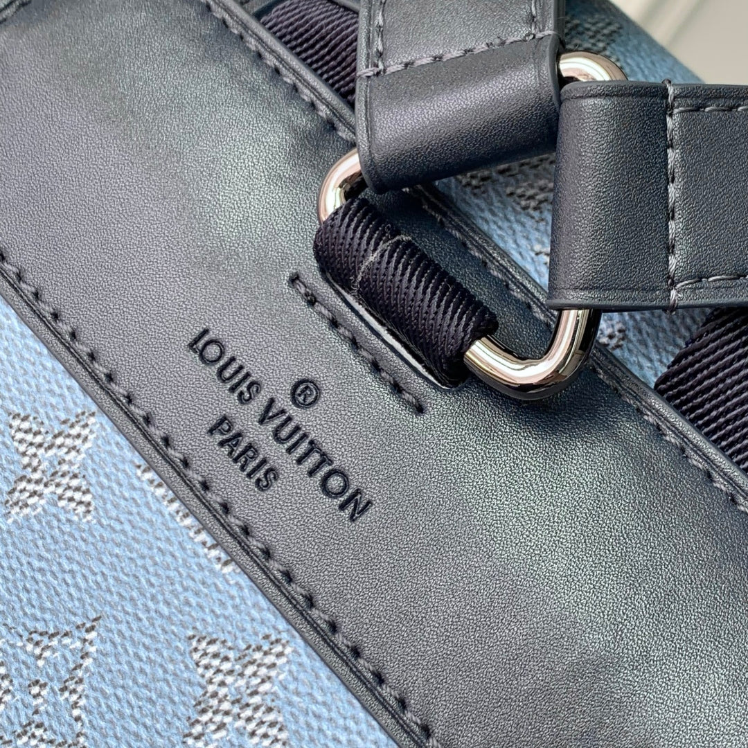 LOUIS VUITTON CHRISTOPHER MM BACKPACK 44 IN SKY BLUE MONOGRAM HERITAGE CANVAS BLACK CALFSKIN