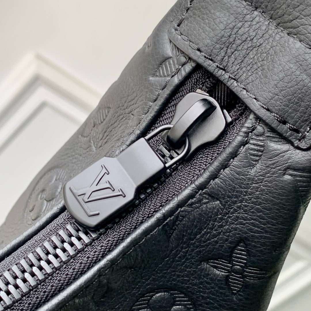 LOUIS VUITTON HOBO CARGO 35 IN BLACK MONOGRAM SHADOW CALFSKIN