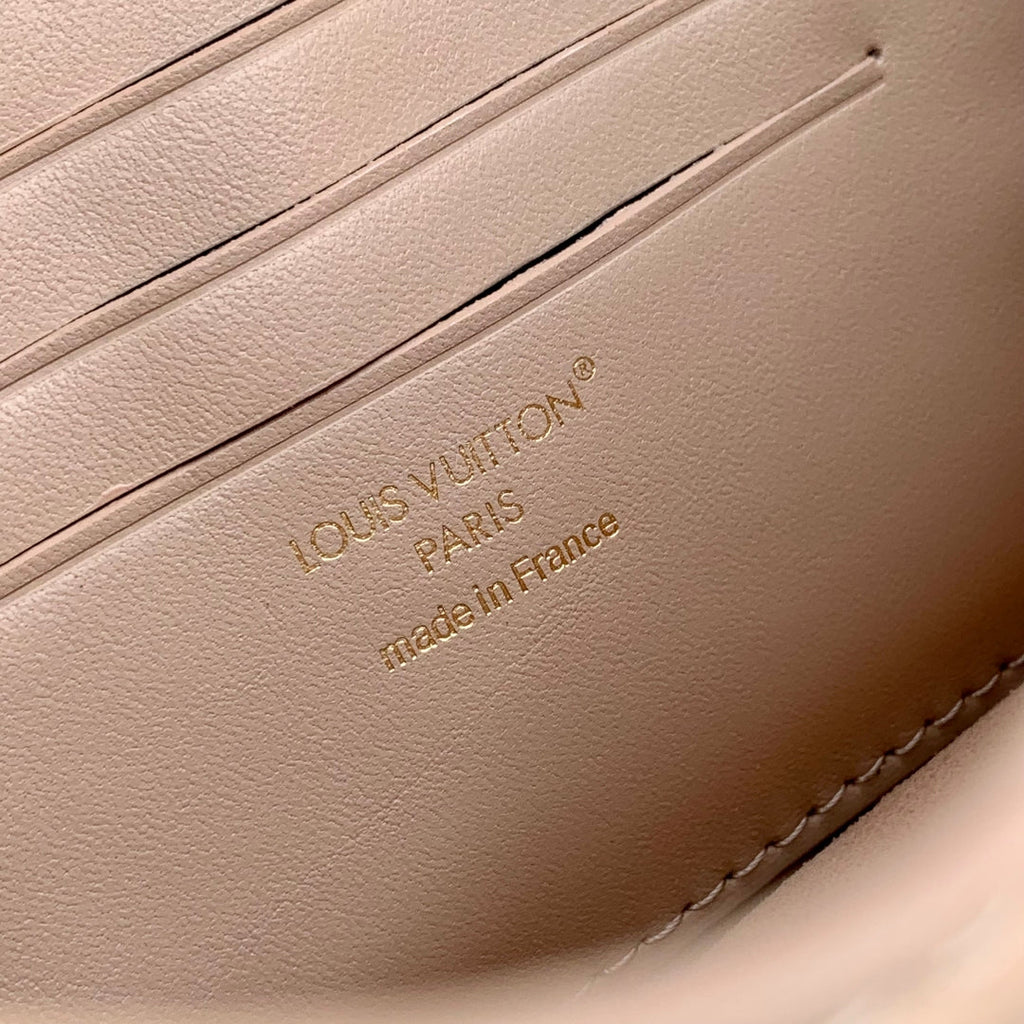 LOUIS VUITTON WALLET ON CHAIN BLOOM 20 IN BEIGE CALFSKIN