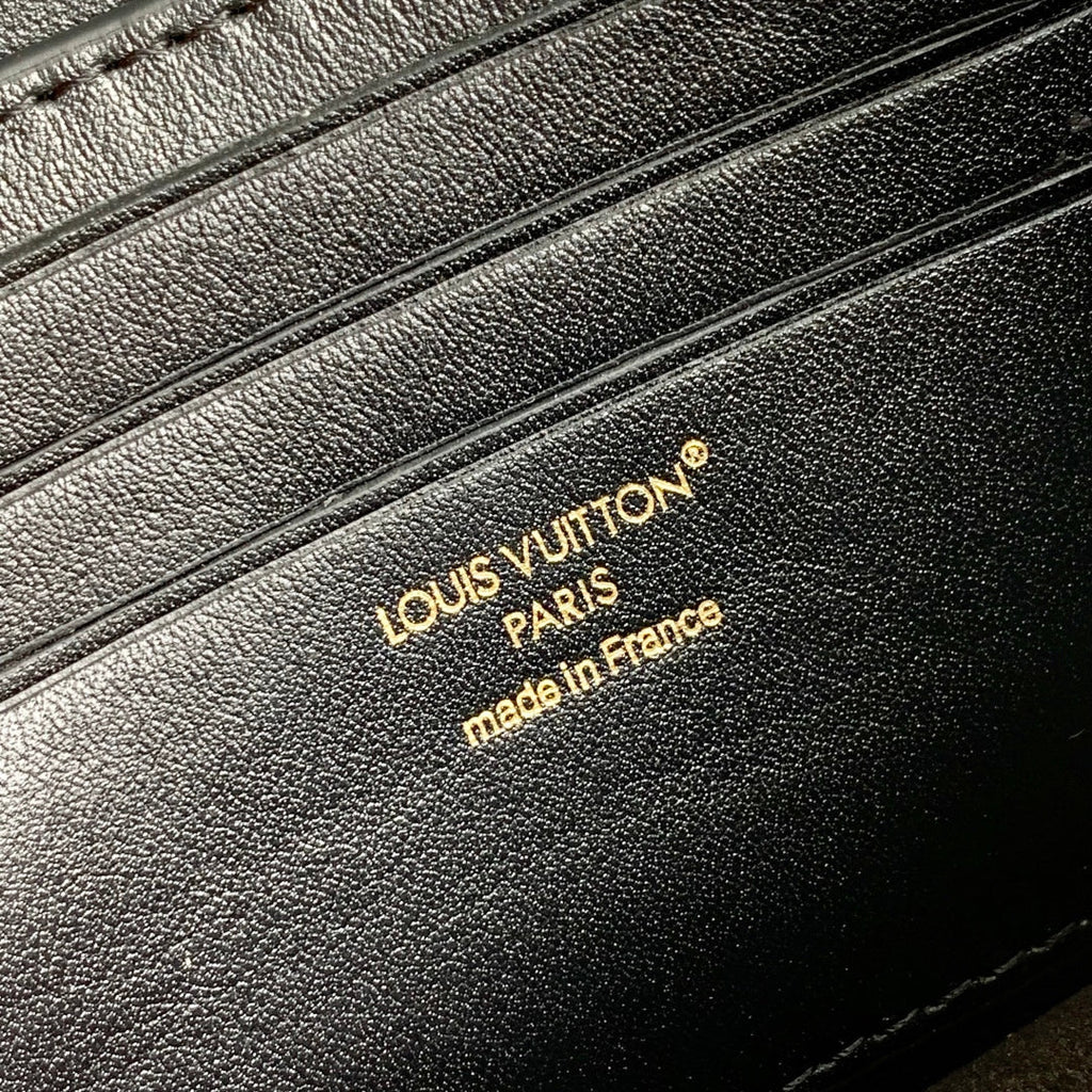 LOUIS VUITTON WALLET ON CHAIN BLOOM 20 IN BLACK CALFSKIN