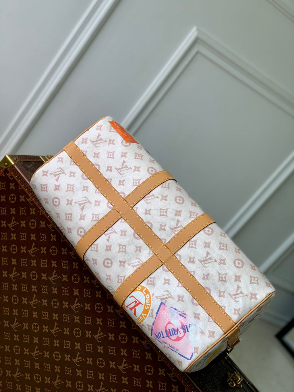 LOUIS VUITTON KEEPALL BANDOULIÈRE 45 IN WHITE MONOGRAM DUNE CANVAS AND CALFSKIN