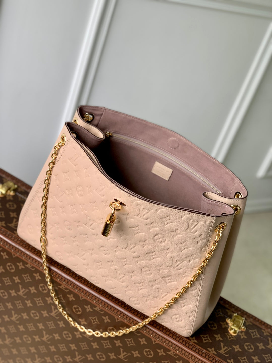 LOUIS VUITTON ANYTIME MM 42 IN NUDE PINK MONOGRAM EMPREINTE CALFSKIN