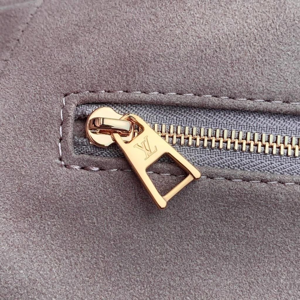 LOUIS VUITTON ANYTIME MM 42 IN NUDE PINK MONOGRAM EMPREINTE CALFSKIN