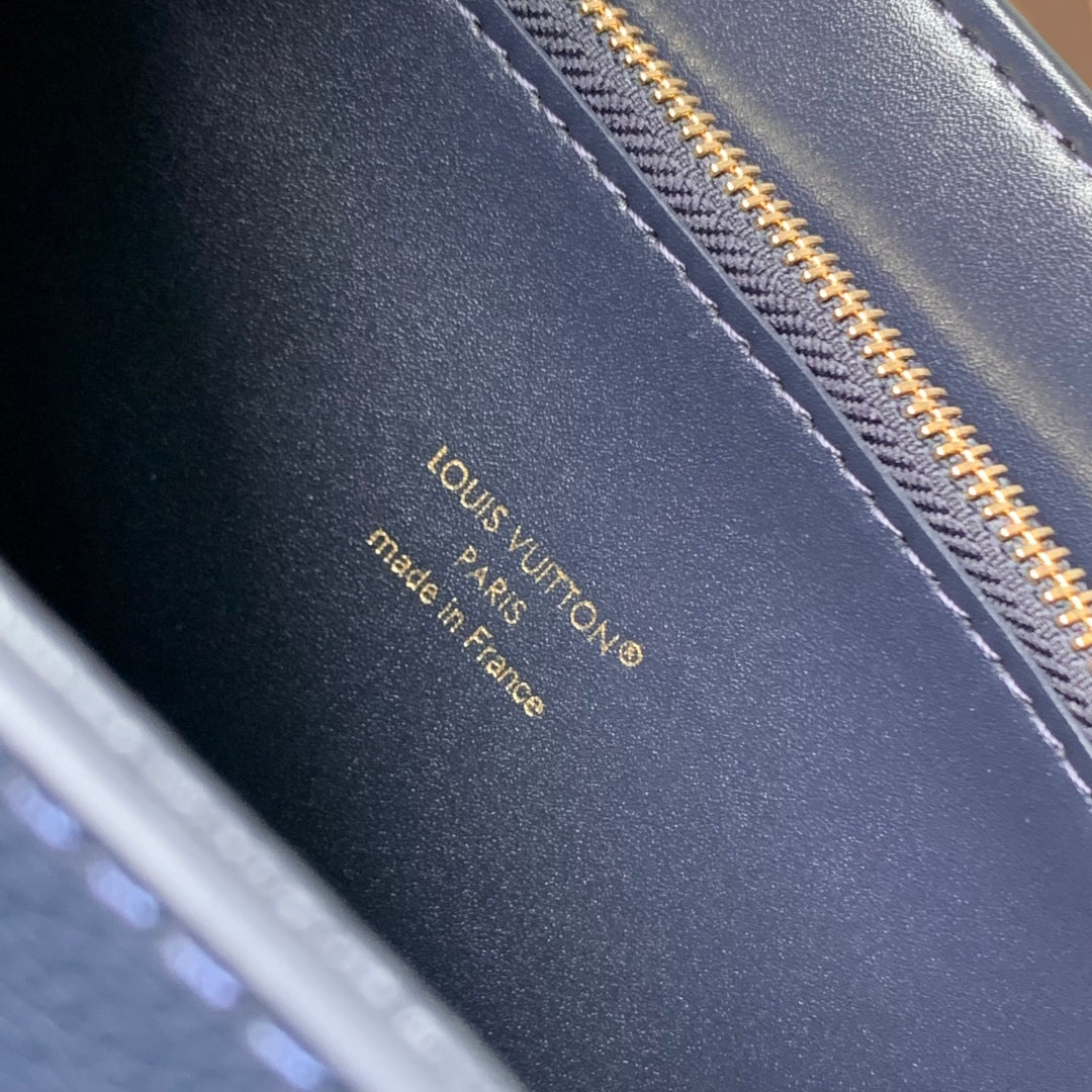 LOUIS VUITTON TWIST SLIM 19 IN NAVY BLUE TAURILLON CALFSKIN GOLD HARDWARE