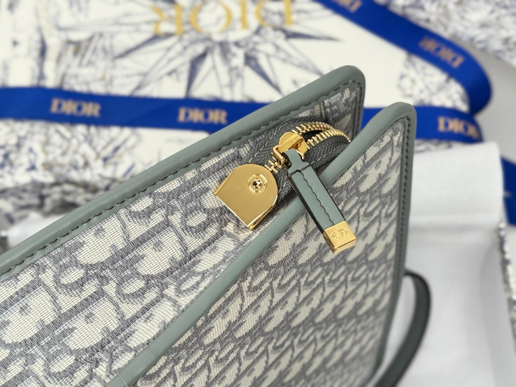 DIOR 25S 30 MONTAIGNE DEA POUCH GRAY OBLIQUE JACQUARD 26 IN CANVAS