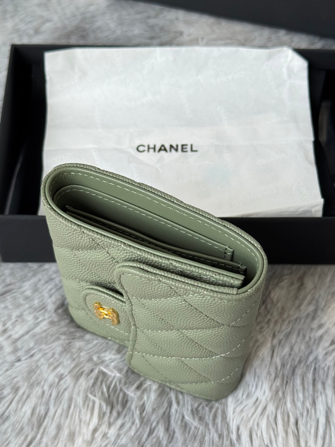 CHANEL 25S CF SMALL TRI FOLD WALLET 11 IN MOSS GREEN CAVIAR GOLD HARDWARE