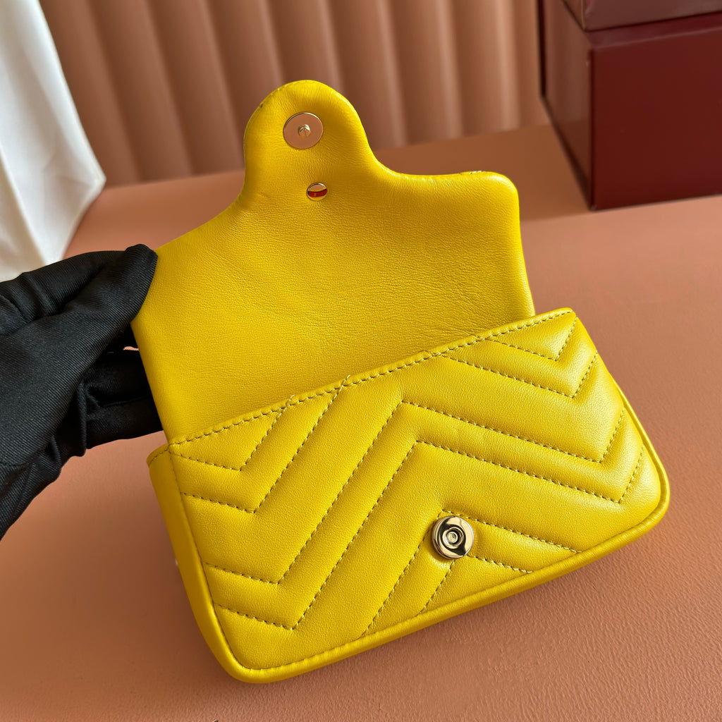 GUCCI 26S  MARMONT BAG 16 IN YELLOW LAMBSKIN