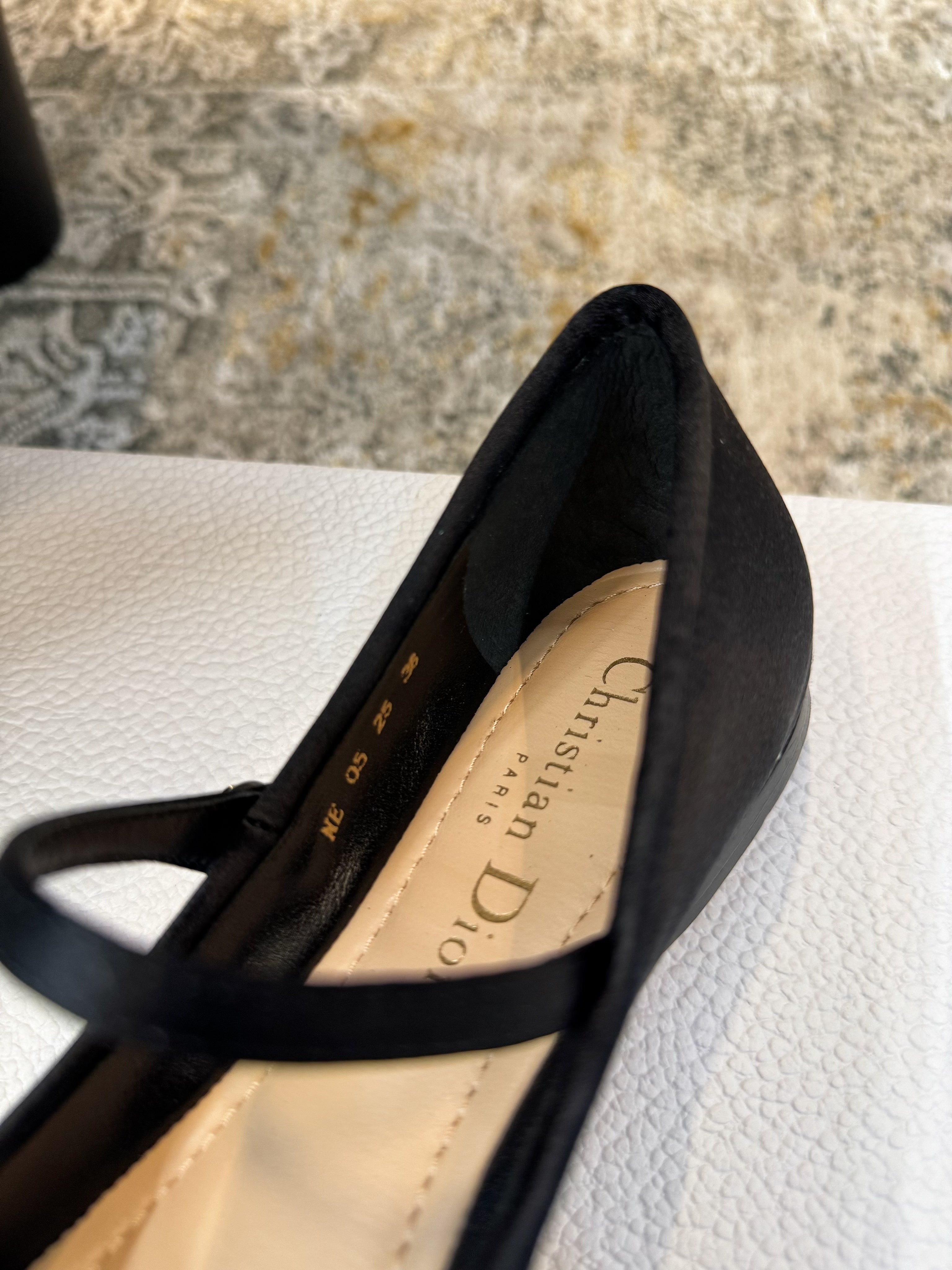 DIOR 25S LOVELY‑D BALLET FLAT 10MM IN BLACK SATIN