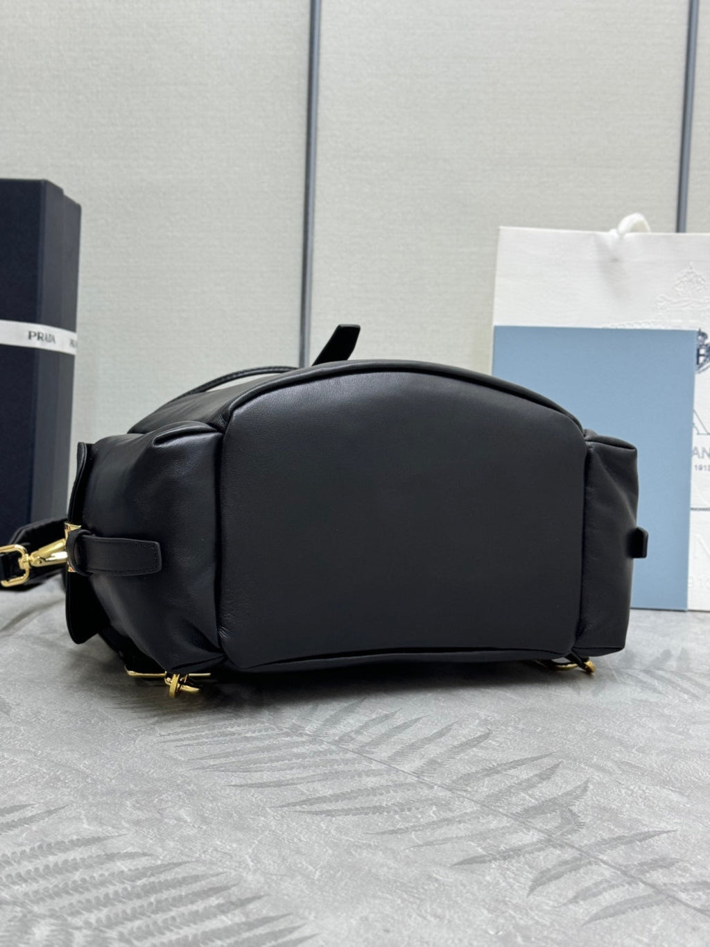 PRADA 25S EXPLORE MEDIUM BACKPACK 29 IN BLACK CALFSKIN GOLD HARDWRE
