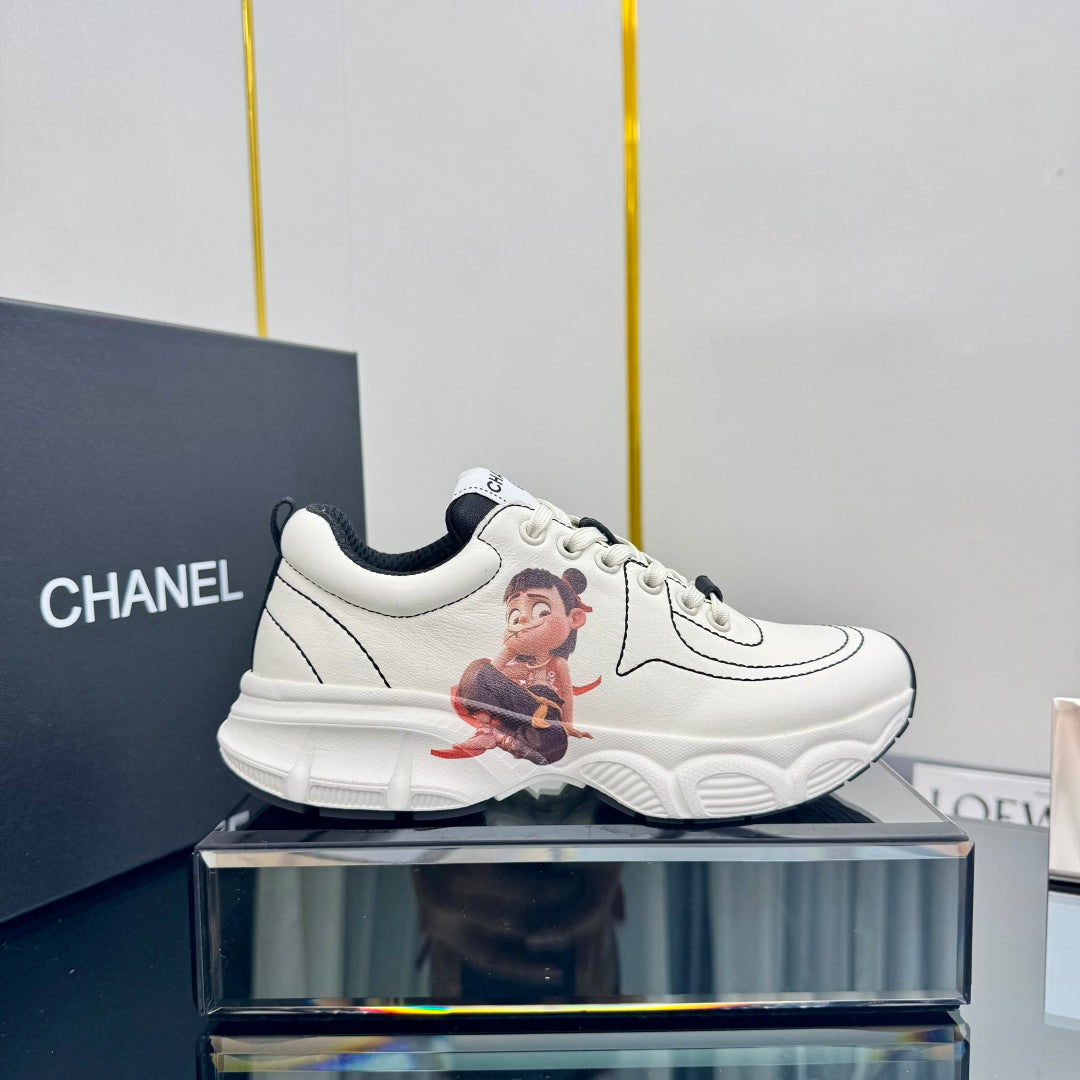 CHANEL TRAINERS SNEAKER IN WHITE CALFSKIN WITH STICKER 238623