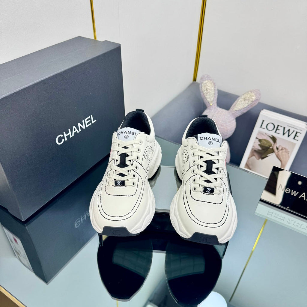 CHANEL TRAINERS SNEAKER IN WHITE CALFSKIN WITH STICKER 238627