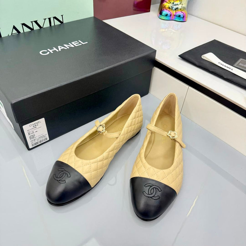CHANEL MARY JANE FLAT 25S IN BEIGE LAMBSKIN EMBOSSED LOGO