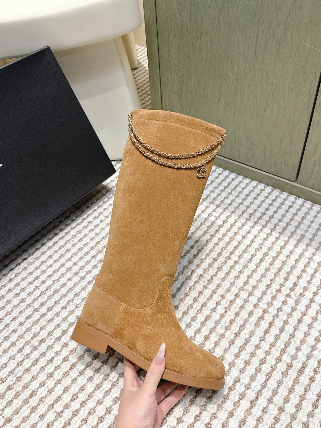 CHANEL 25S KNEE-HIGH BOOTS IN CARAMEL SUEDE GOLD HARDWARE