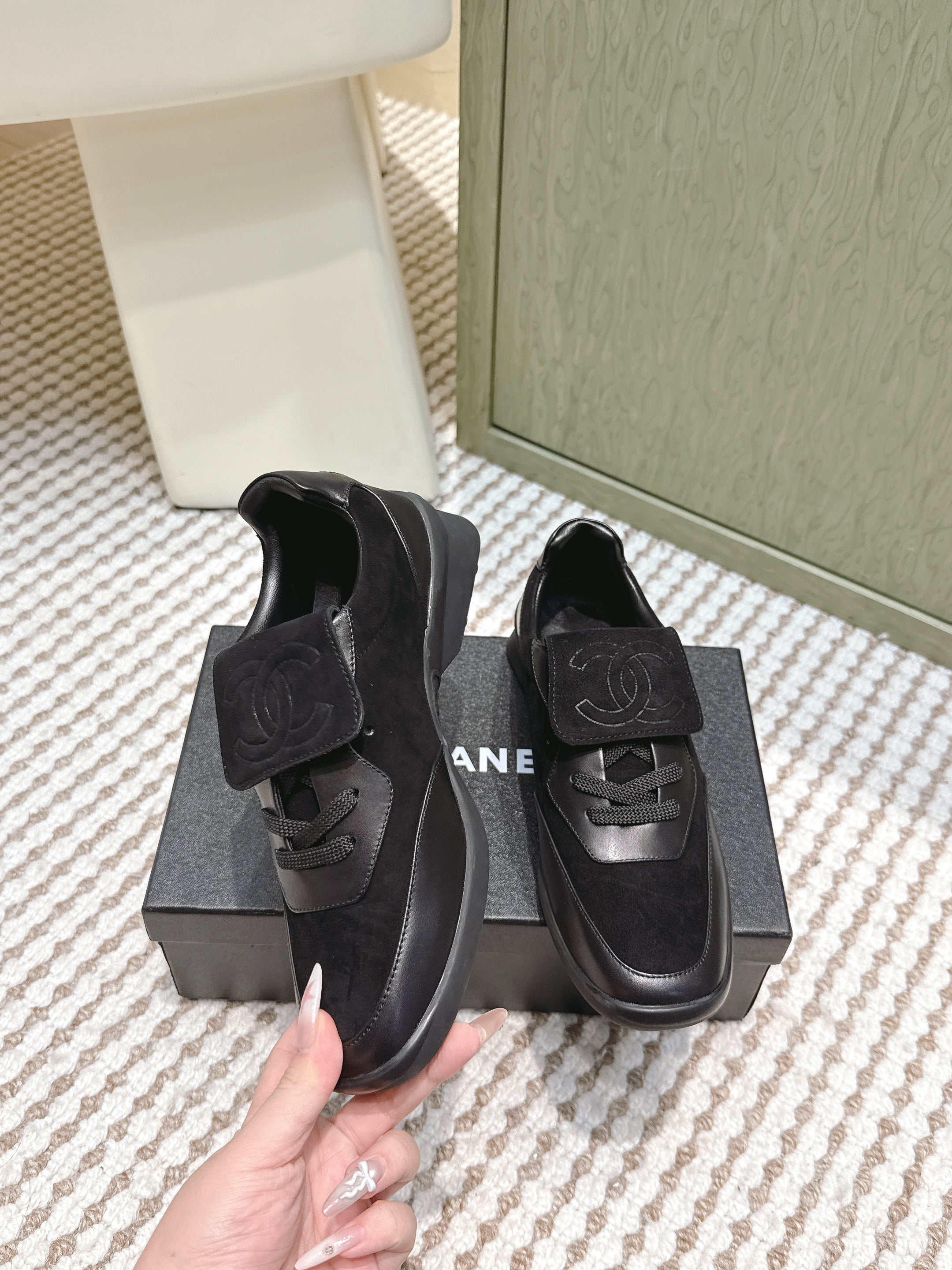 CHANEL 25S SNEAKERS 35MM IN BLACK SUEDE WITH VELCRO STRAPS