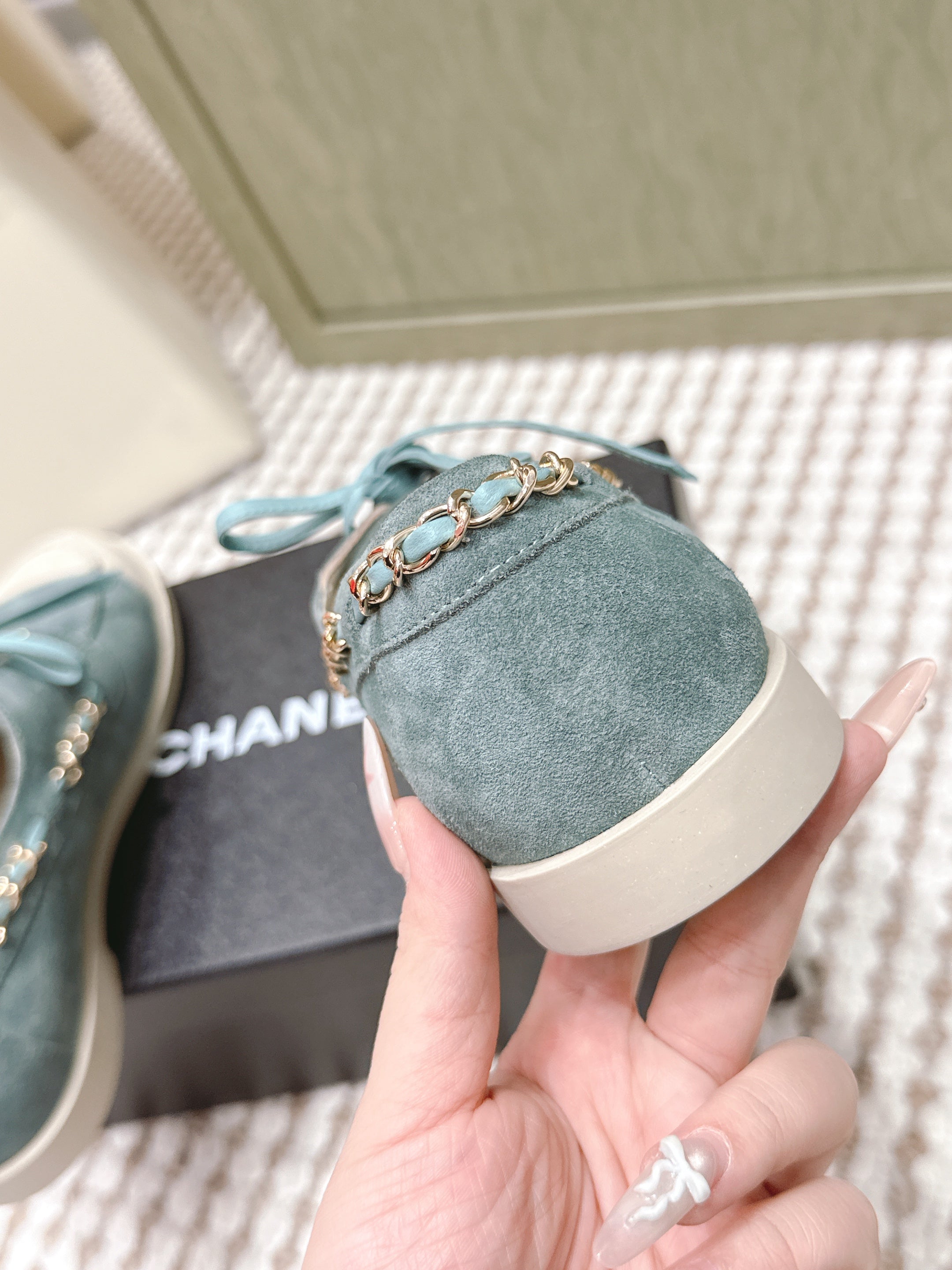 CHANEL 25S MOASINS IN LIGHT BLUISH-GRAY AND LIGHT GREY SUEDE