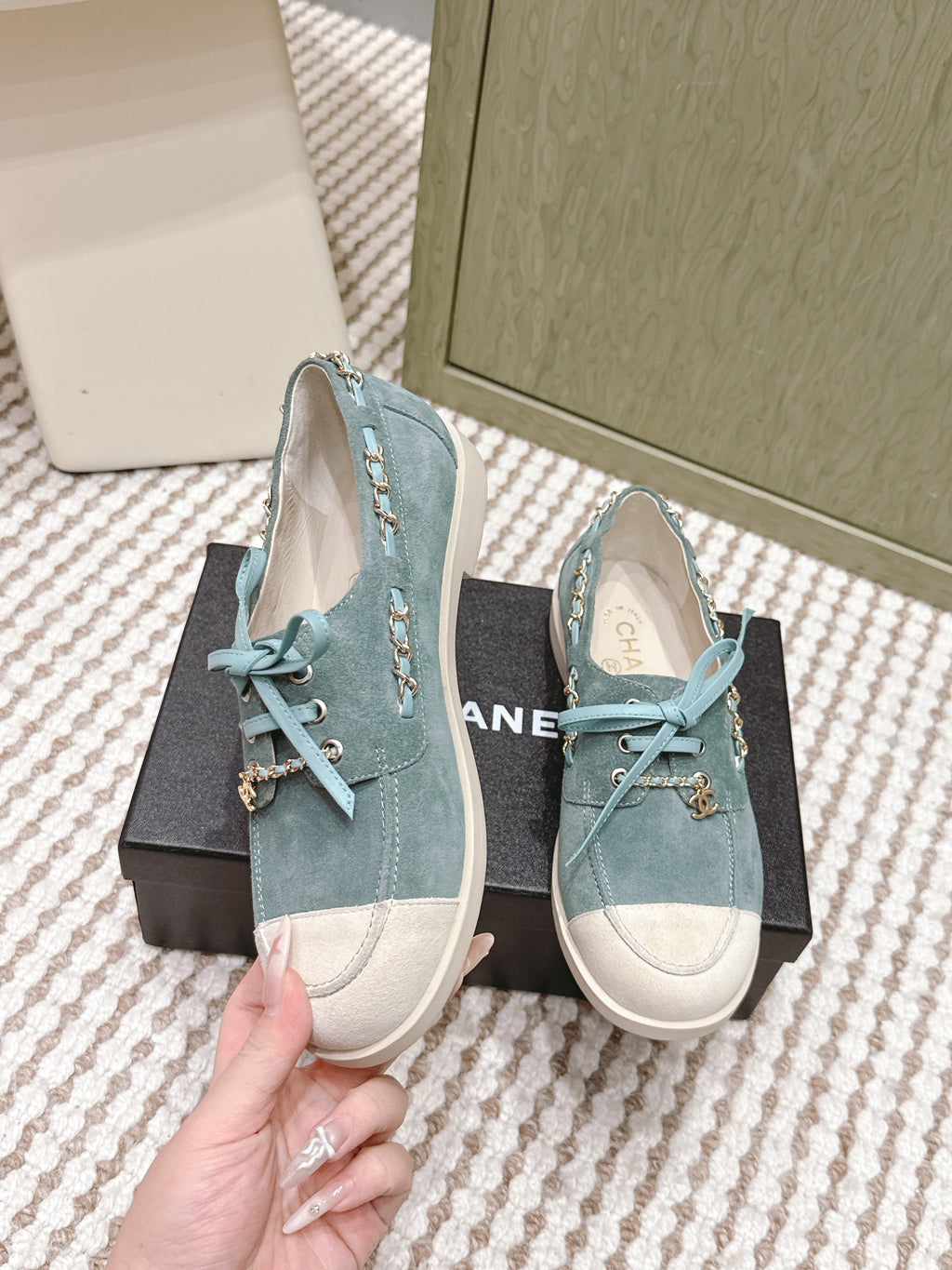 CHANEL 25S MOASINS IN LIGHT BLUISH-GRAY AND LIGHT GREY SUEDE