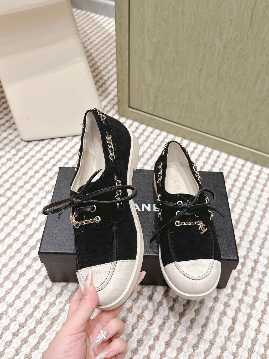 CHANEL 25S MOASINS IN BLACK AND LIGHT GREY SUEDE
