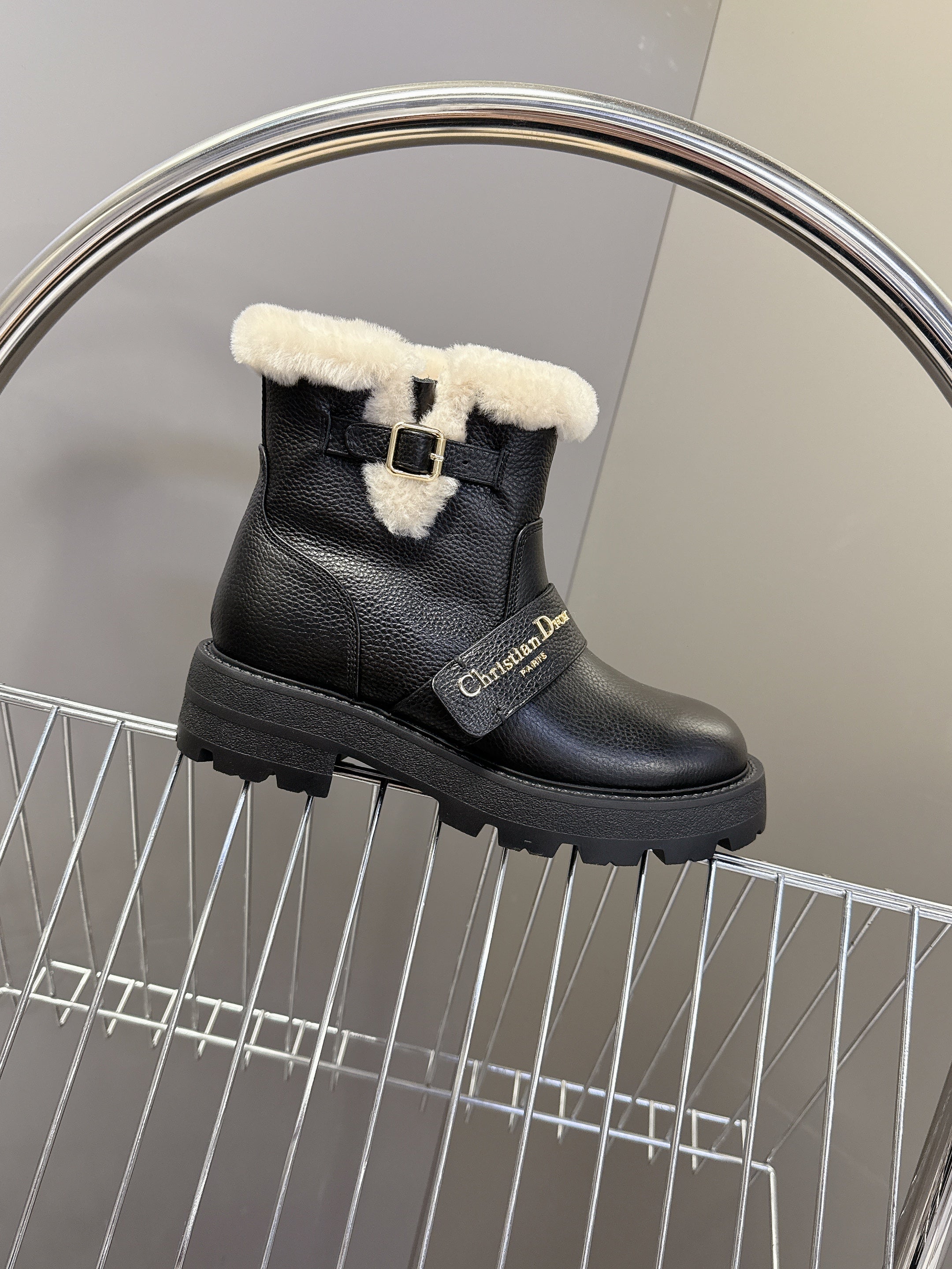 DIOR ALPS ANKLE BOOTS 25S IN BLACK LAMBSKIN AND BEIGE WOOL WITH SILVER HARDWARE