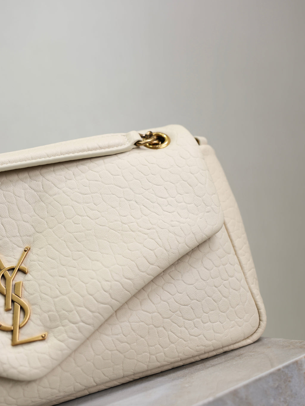 YSL 25S CALYPSO 30 IN IVORY GRAINED CALFSKIN GOLD HARDWRE