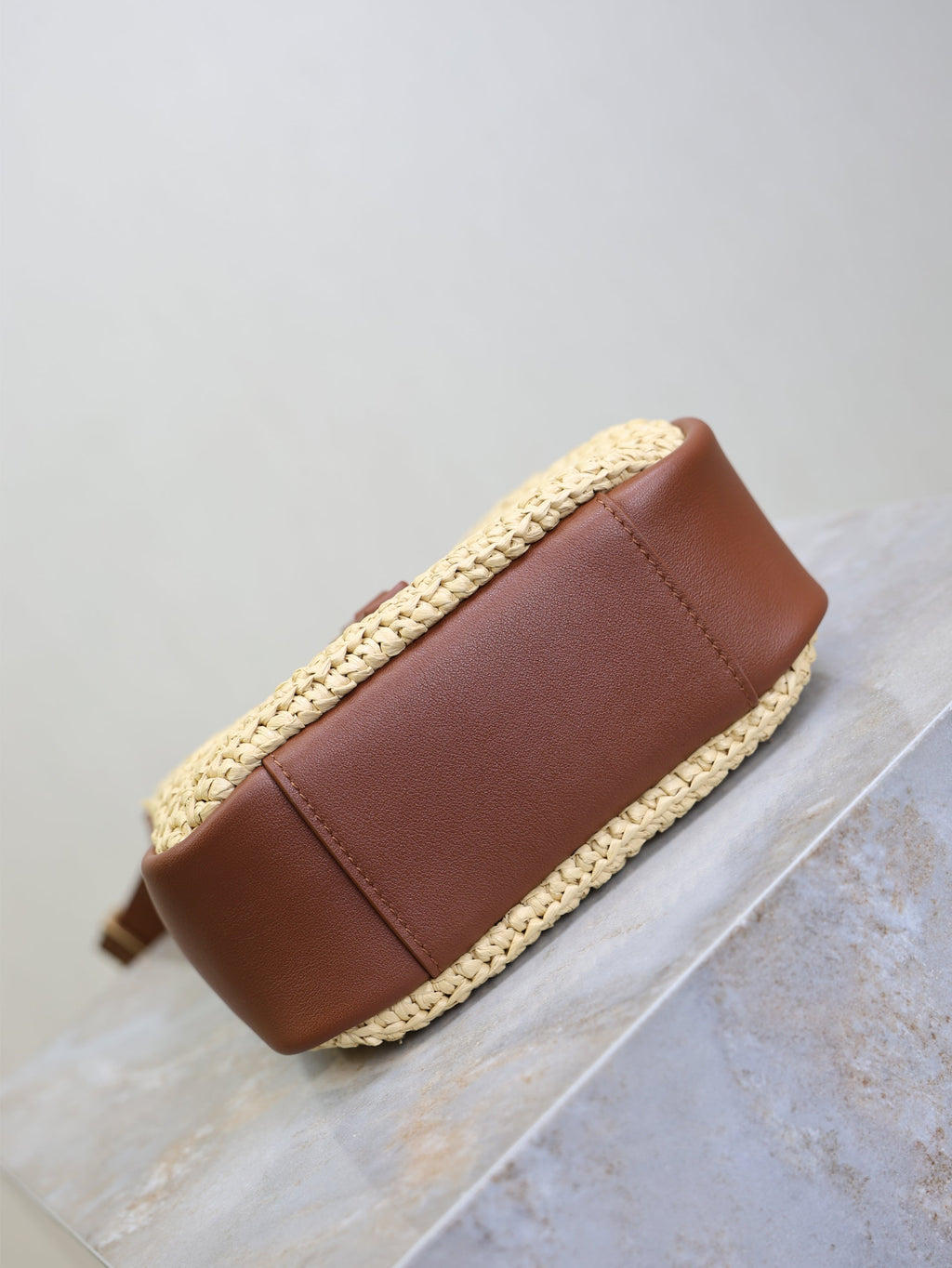 YSL 25S LE 5 À 7 SUPPLE BABY 16 IN RAFFIA AND CALFSKIN GOLD HARDWRE