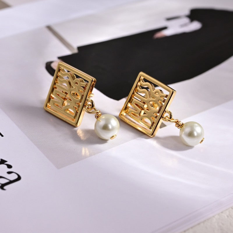 18K Dior Tribales Miss Earrings