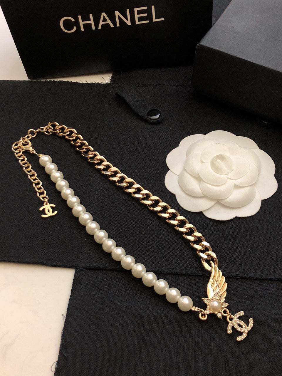 18K  Chanel Wing Chain Necklace