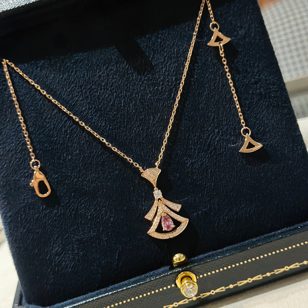 18K BVLGARI Dream Diamonds Necklace