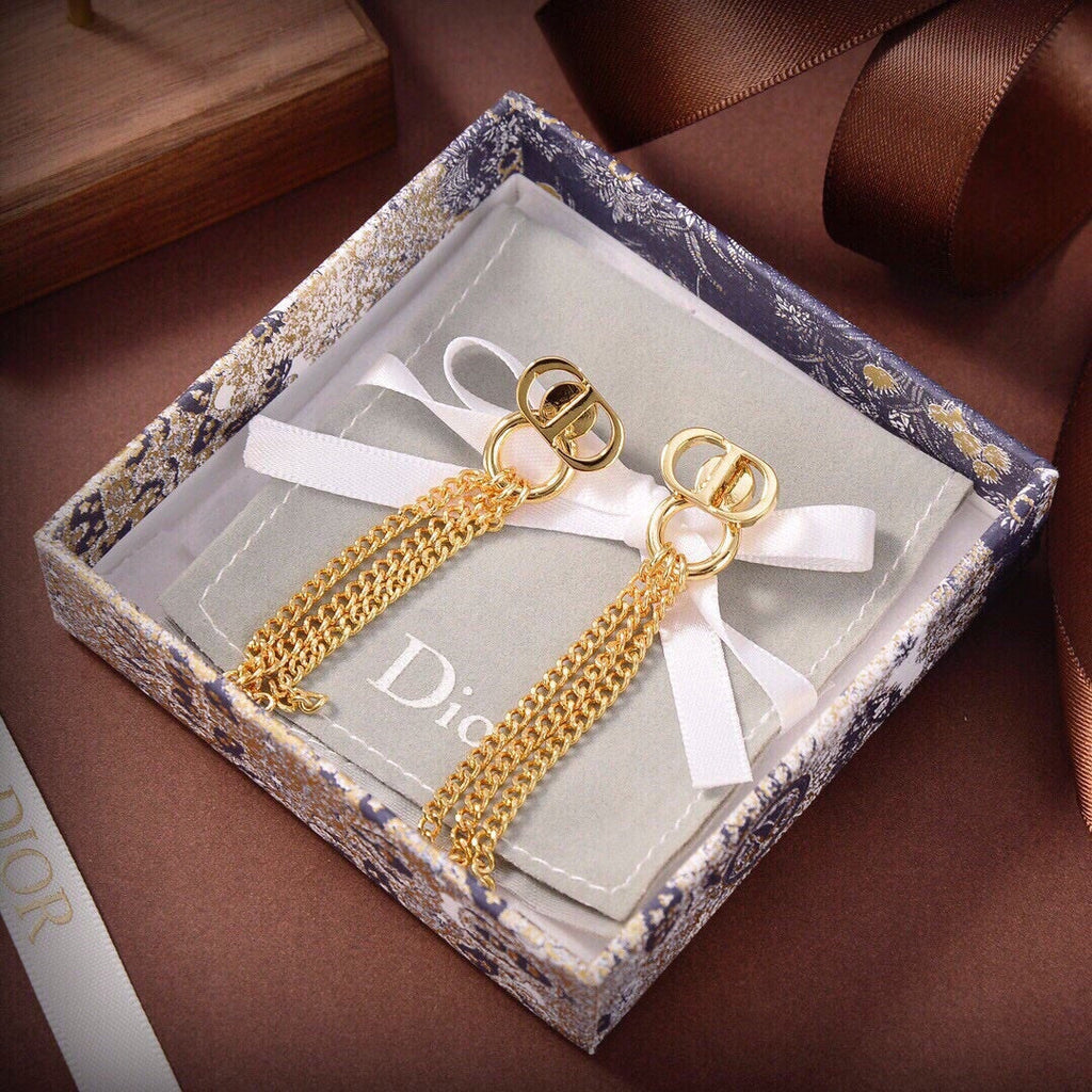 18K Dior 30 Montaigne Chain Earrings