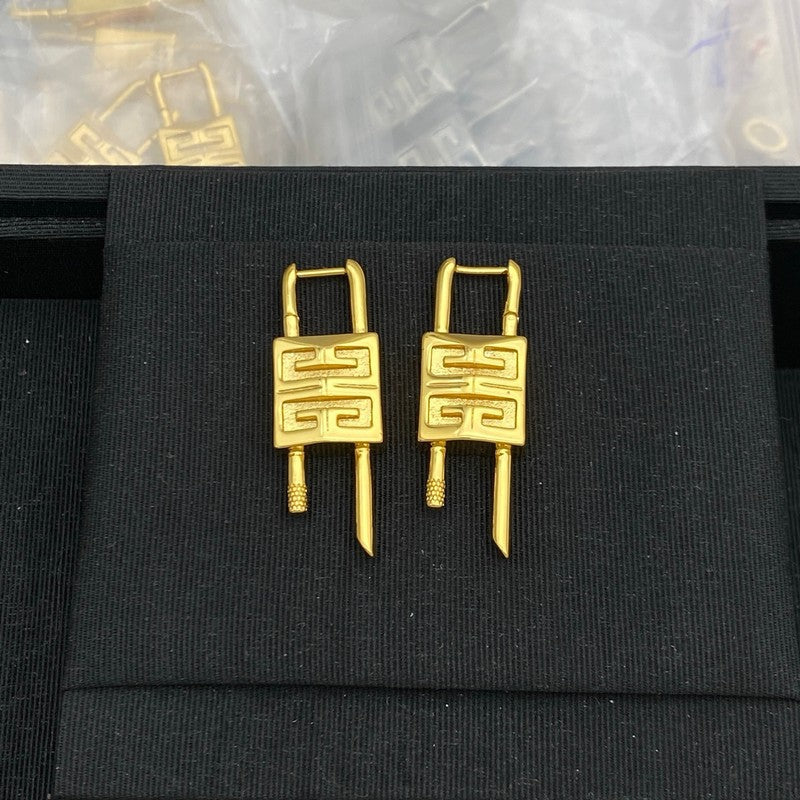 18K Given Lock Gold Earrings