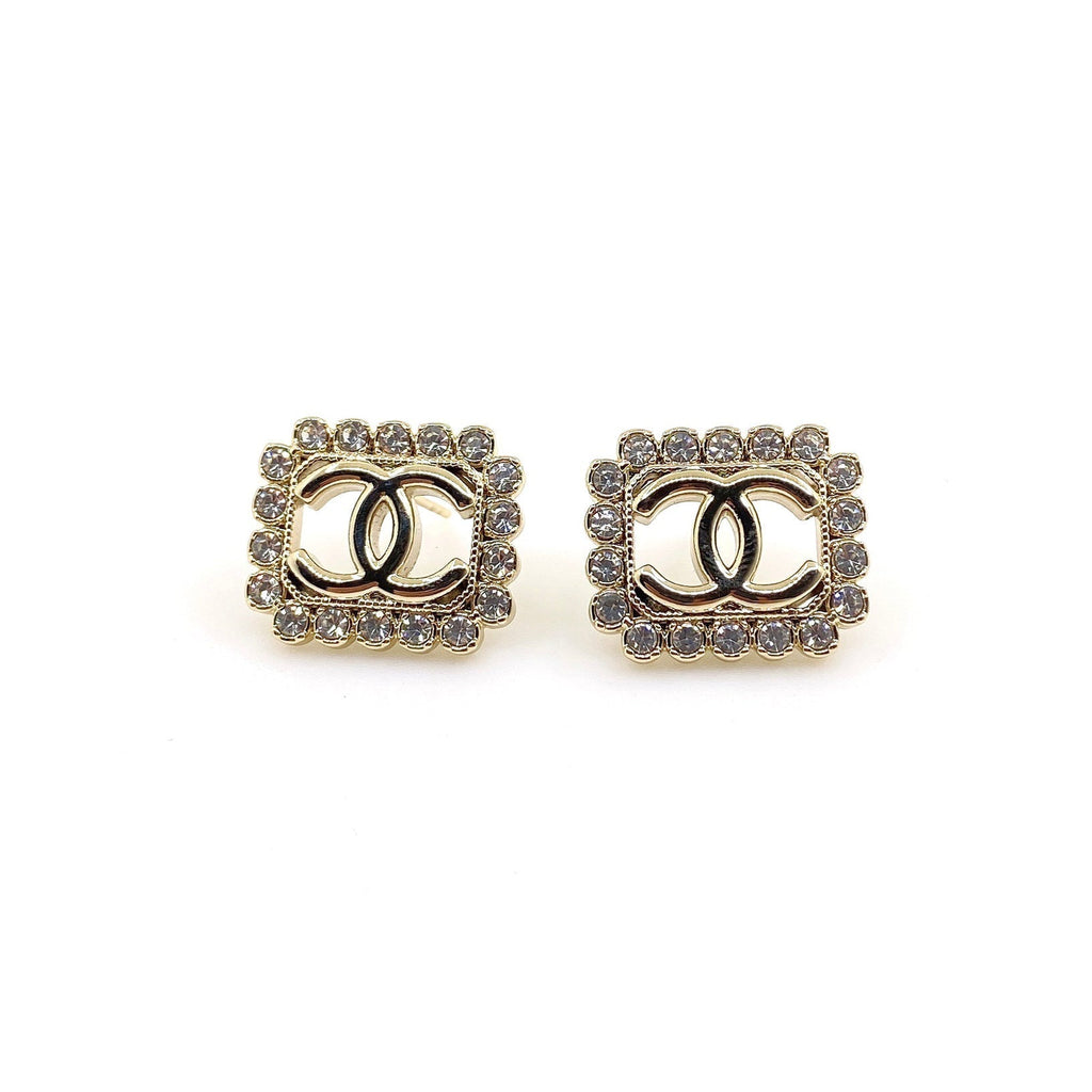 18K  Chanel Square Pearls Earrings