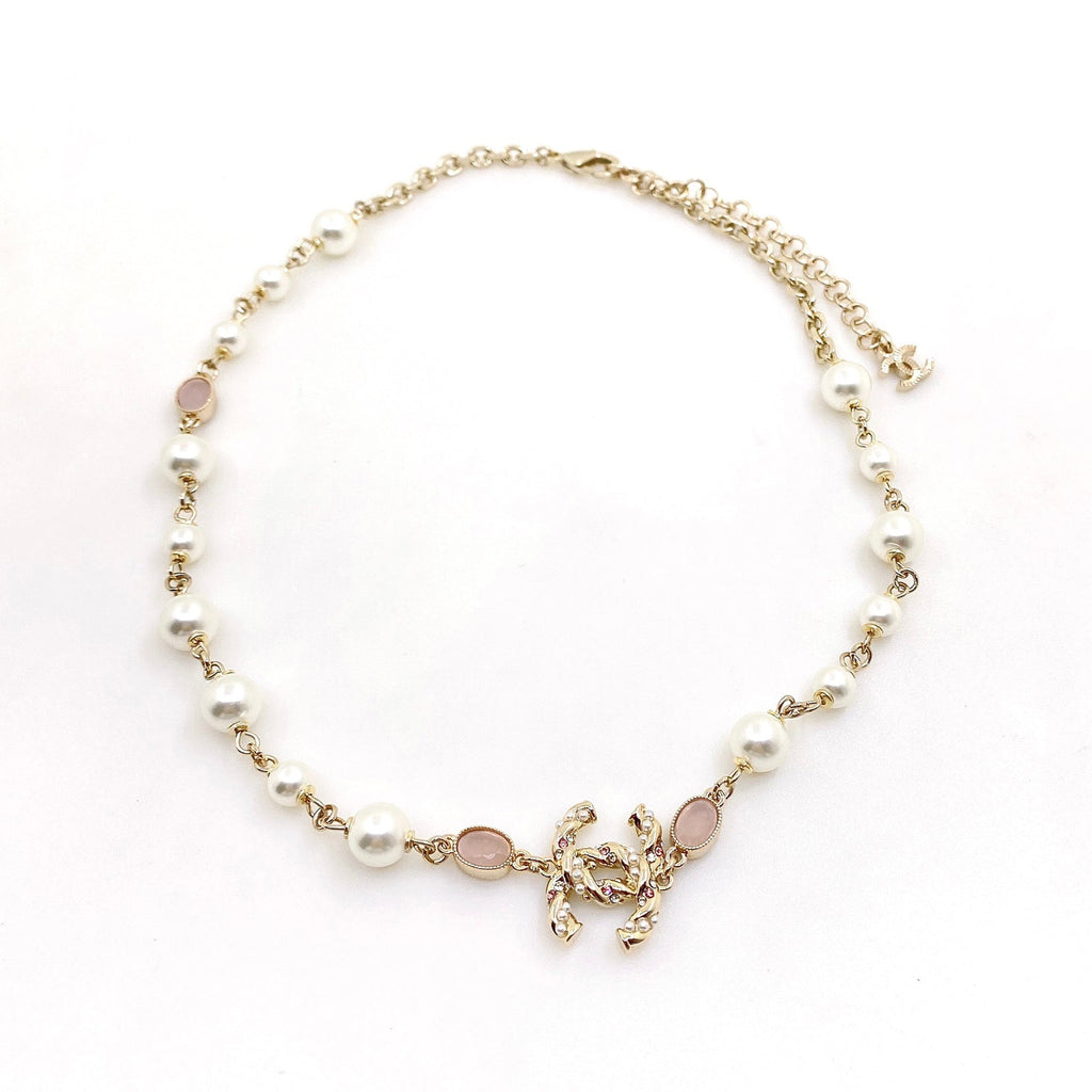 18K  Chanel Pearls Necklace