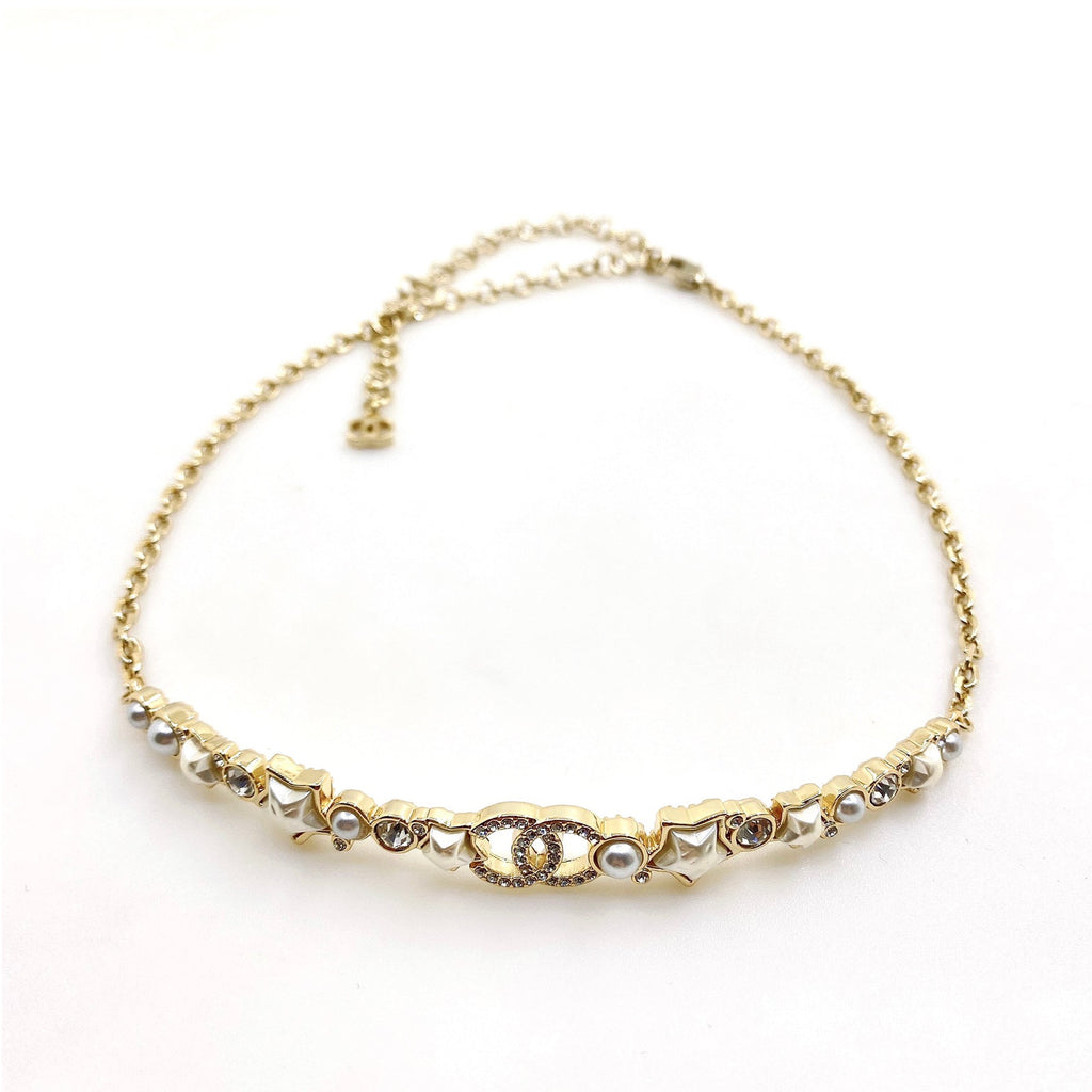 18K  Chanel White Pearl Crystals Necklace