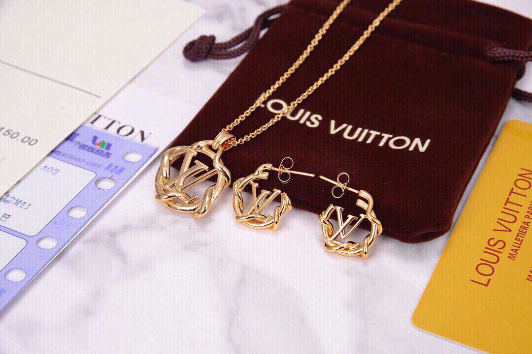 18K Louis Vuitton Garden Louise Necklace