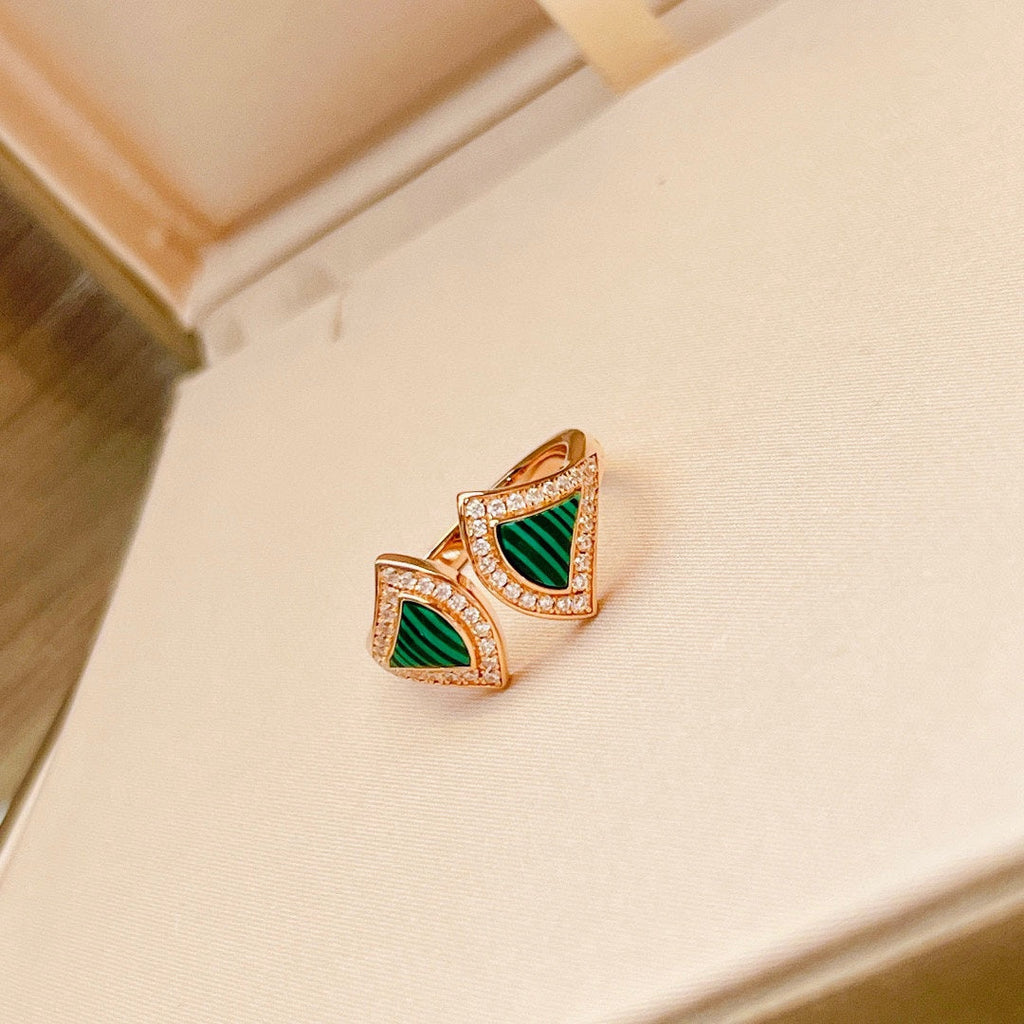 18K BVLGARI Dream Malachite Ring