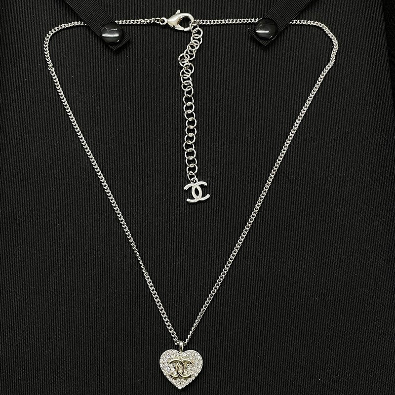 18K  Chanel Diamond Heart Necklace