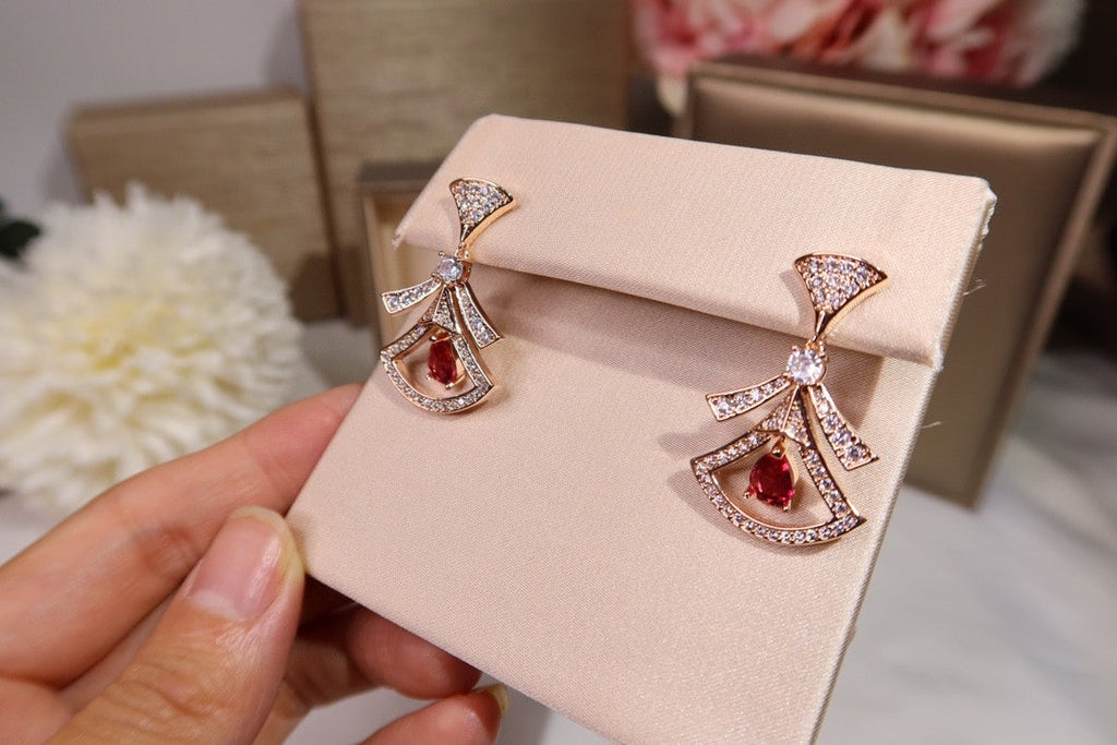 18K BVLGARI BVLGARI Dream Openwork Earrings