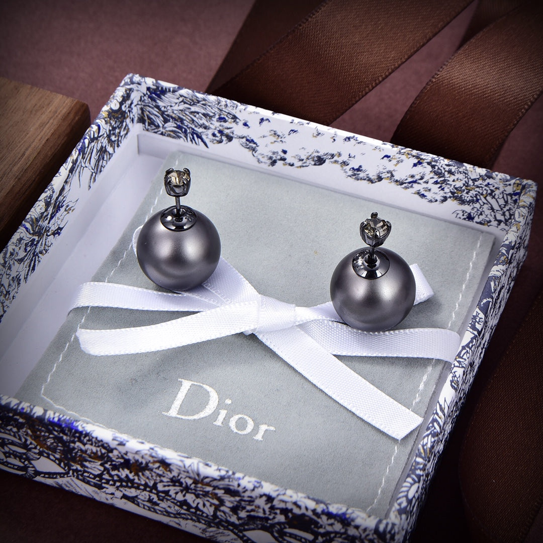 18K Dior Tribales Black Resin Pearls Earrings