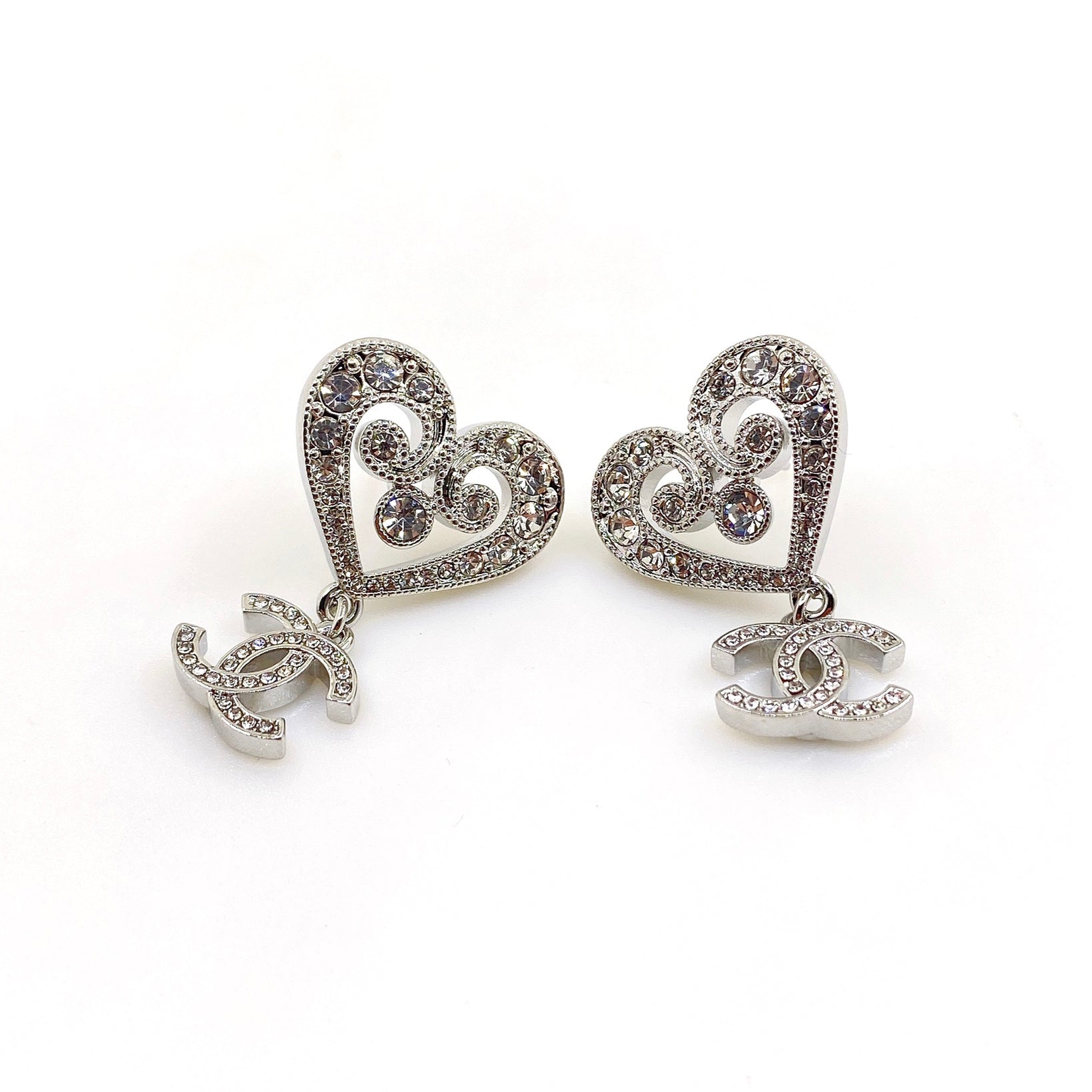18K  Chanel Heart Diamond Earrings