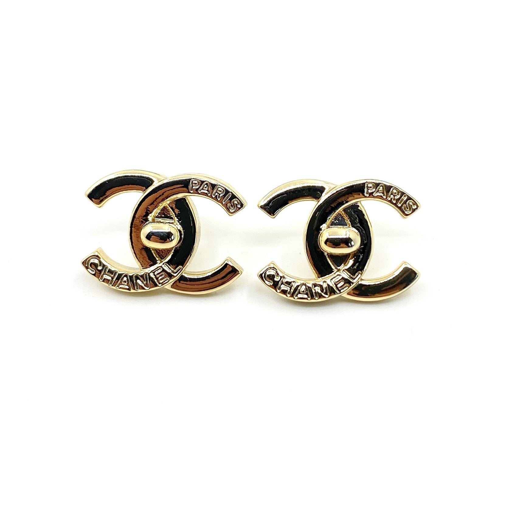 18K  Chanel Gold Earrings