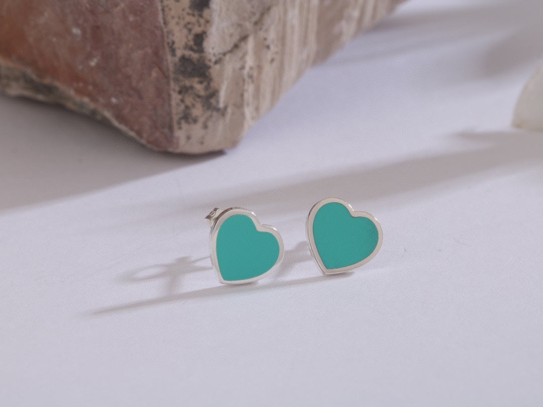 18K Return to Tiffany Heart Earrings
